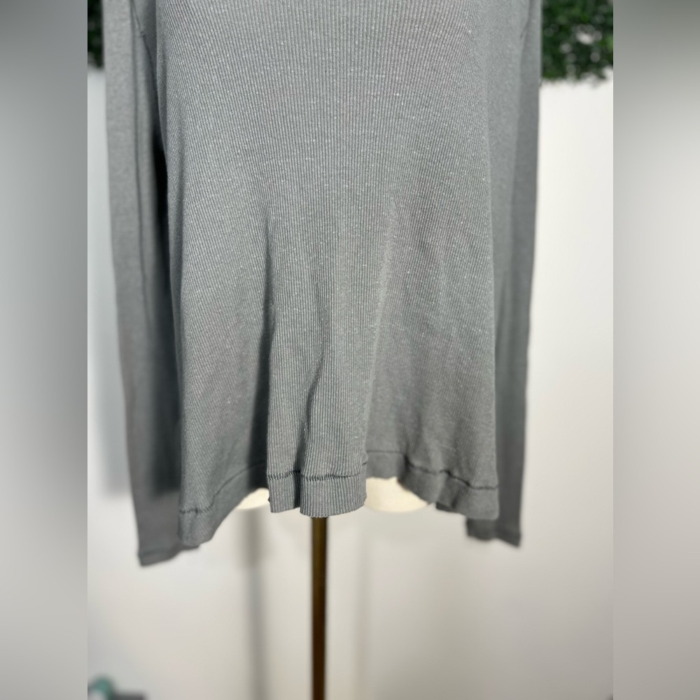 We The Free Free People Gray Oversized Thermal Flare Top Size Small - Picture 3 of 11